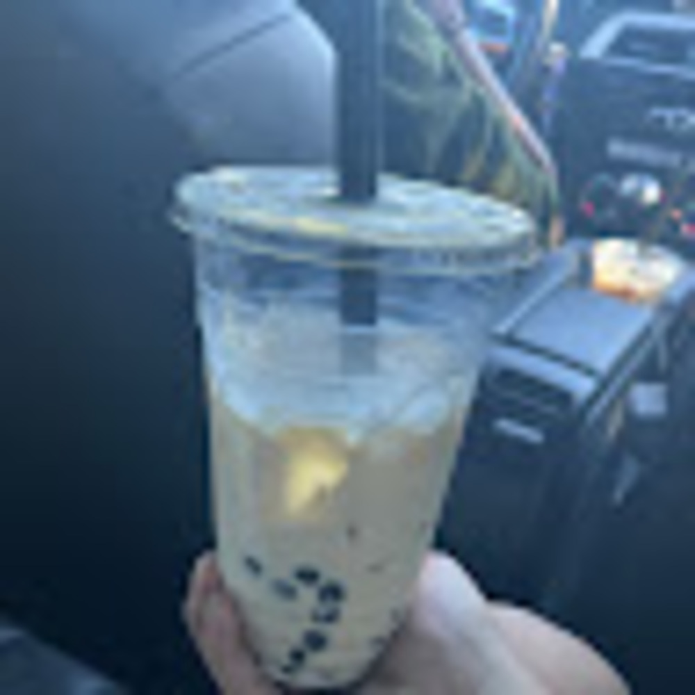 Meet your Posher, Avery